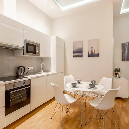 Luxury Quentin 3 Bedrm, 2 Bathrm 아파트 부다페스트