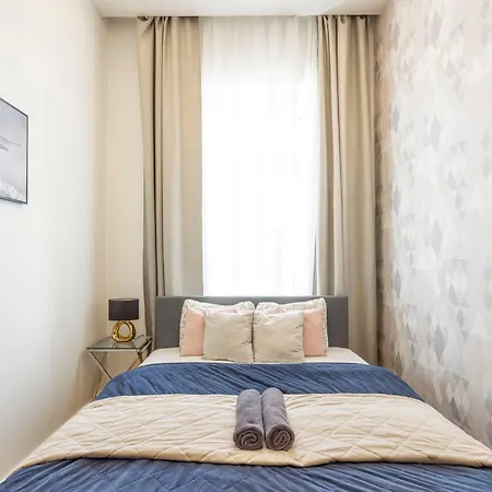 Luxury Quentin 3 Bedrm, 2 Bathrm Daire *