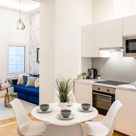 Luxury Quentin 3 Bedrm, 2 Bathrm Daire