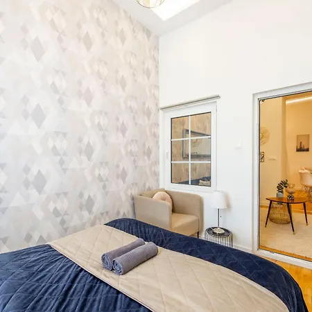 Luxury Quentin 3 Bedrm, 2 Bathrm Budapeszt